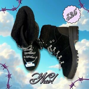 🏍️🆕🏍️ Time and Tru Black Ankle Boots-Size 7 Wide